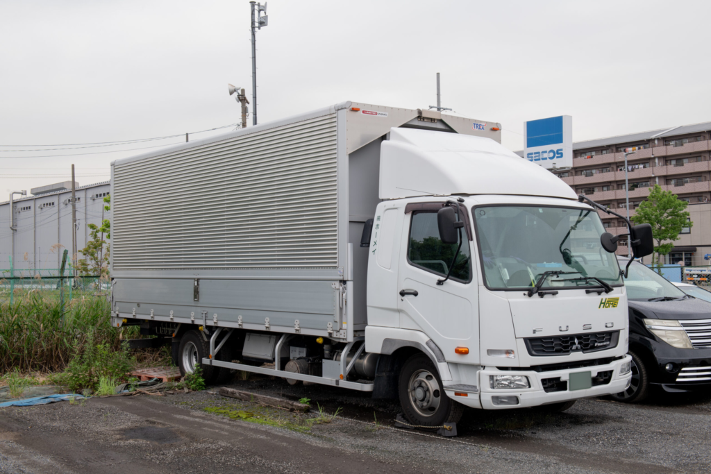 ドライ食品輸送事業